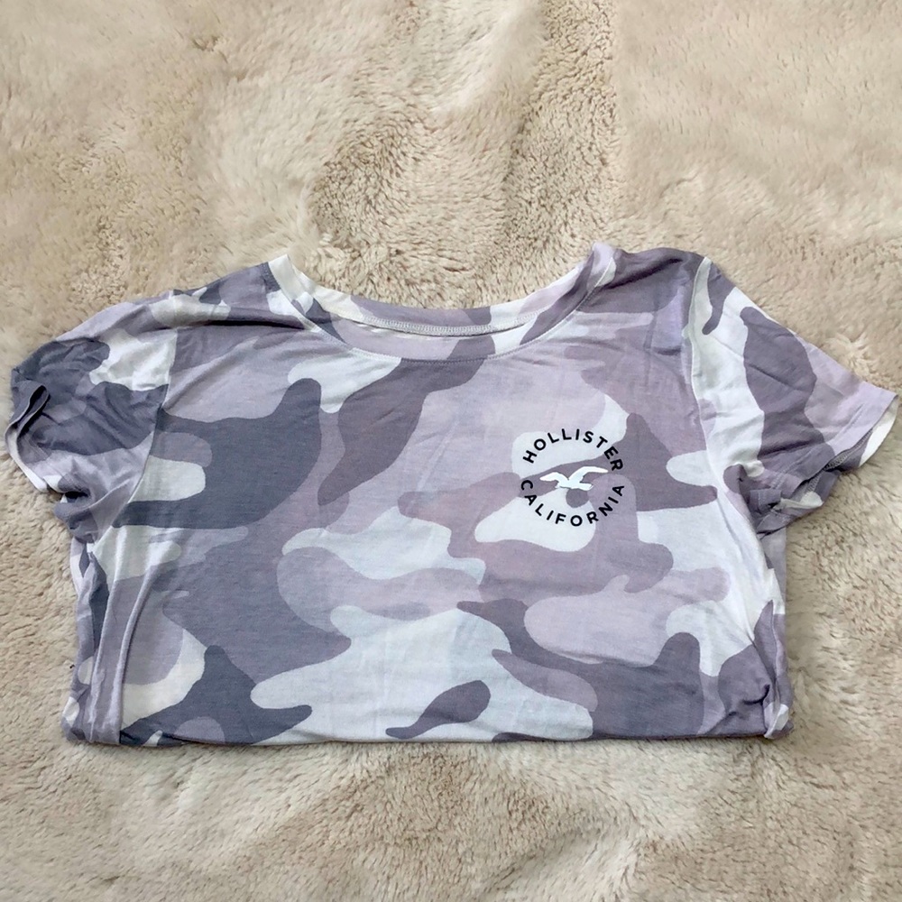 Never worn, new condition.